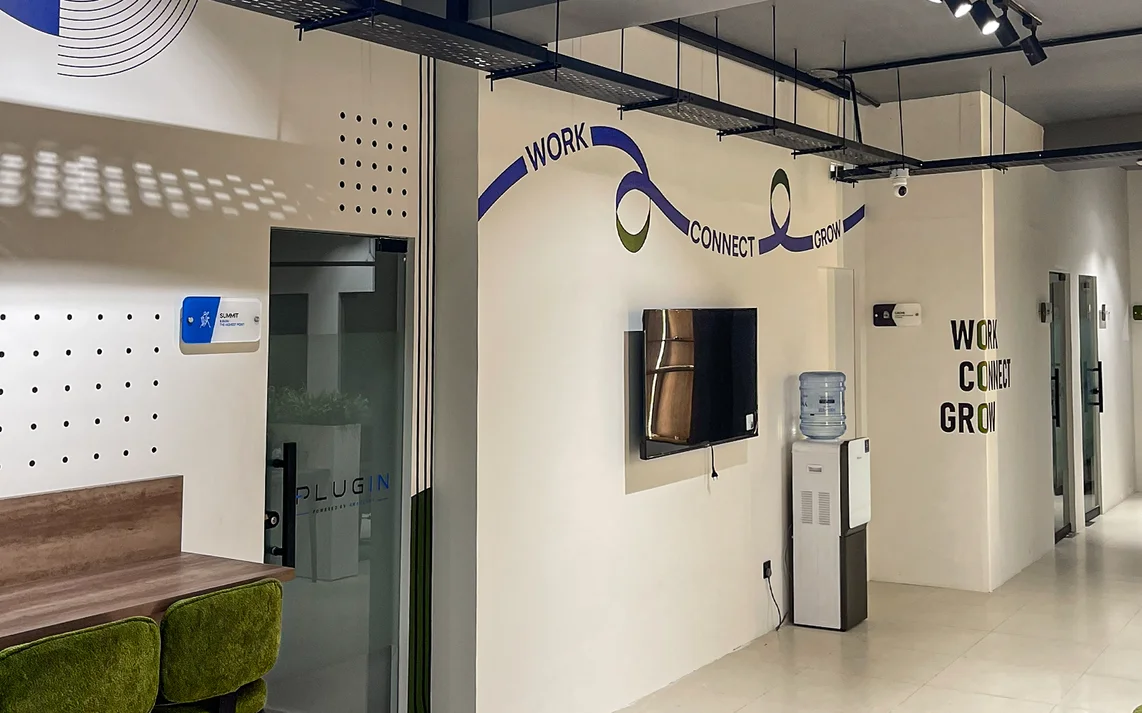 Work Connect Grow hallway at Plugin
